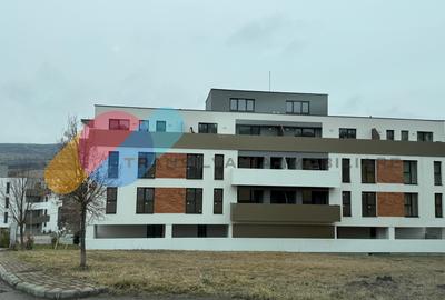 Apartament 3 camere, 72 Mp, 2 bai, parcare, zona Terra Gardens - 1