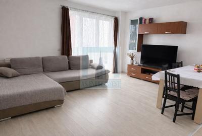 Apartament cu 3 camere decomandat, mobilat în 13 Decembrie
