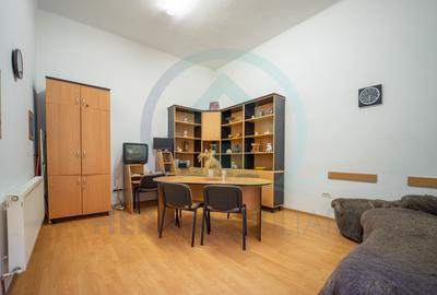 ?Apartament 2 camere cu centrala zona Podgoria