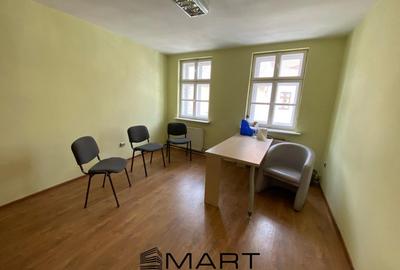 Birou, 200 mp în Orașul de Jos