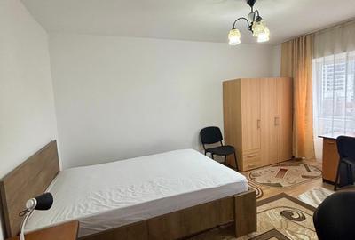 Garsonieră decomandată, mobilată în Palat