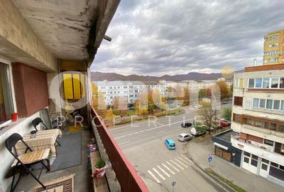 Apartament renovabil cu 4 camere decomandate, cu garaj,  zona Traian - 14
