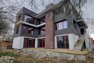 Vila  individuala   S+P+2   Iancu Nicolae   Jolie Ville   Padure (semifinisata) - 3