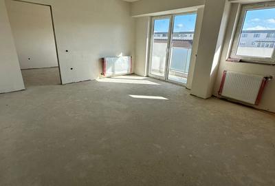 Apartament 3 camere semidecomandat zona sesu de sus