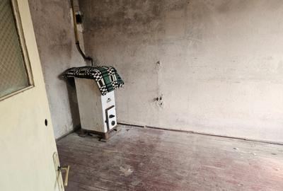 De vanzare casa centrala,situat  la 200m de centru,cu 5 camere,necesita renovat. - 6