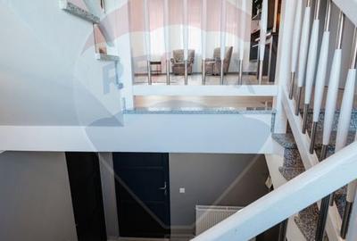 Casă / Vilă cu 4 camere de vânzare - 13