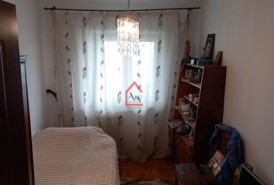 Apartament cu 3 camere, Decomandat, Zona Pacurari - 6