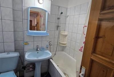 Apartament decomandat cu 3 camere, 2 bai si 3 balcoane  Str. Tabacari, Fagaras - 10