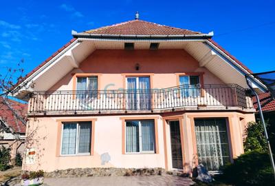 Vila cu teren de 2800 de mp de vanzare in Santandrei, Bihor, Romania - 2