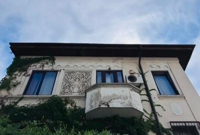 Apartament cu 4 camere semidecomandat, mobilat în Unirii