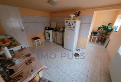 Casa in Ronat compartimentata in 2 apartamente cu intrari separate - 8