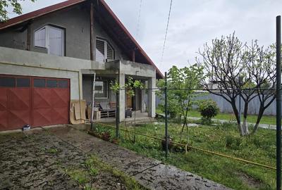 Casă de vânzare în Aninoasa - 2