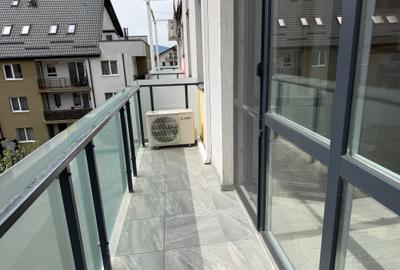 Vanzare apartament 2 camere in Tractorul zona Coresi - 10