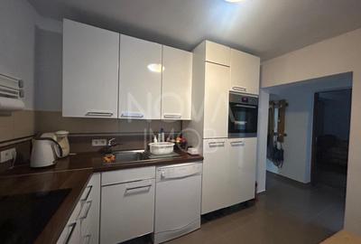 Casa de vanzare 200 mp cu spatiu comercial la parter, strada Lunga - 6