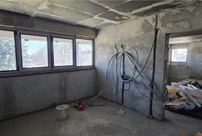 Domnesti - Oportunitate investitie/ Teren 1.643 mp + casa la gri 476mp/  pozitie - 14