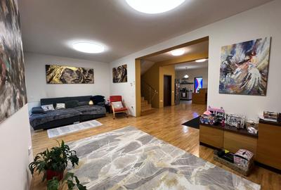 De vanzare | Casa Individuala | 154 mp | Transylvania College | Strada Privata - 1