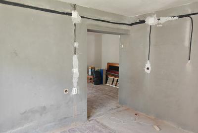 Casa 4 camere libera la vanzare RASNOV - zona Florilor - 12