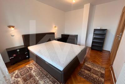 Apartament cu 4 camere, mobilat în Ștrand