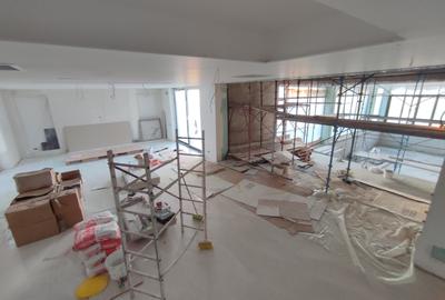 Proprietate exclusivistă cu ponton betonat, piscină interioară și ponorama - 9