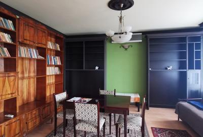 Apartament 3 camere | 2 bai | parcare | curte comuna - 1