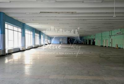 Spațiu Generos cu Terasă Circulabilă în Centru - 8