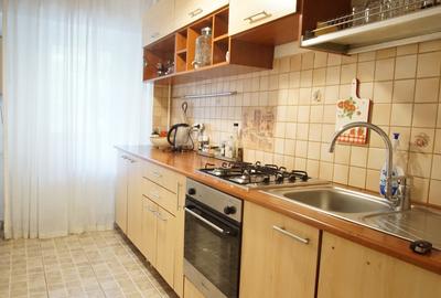 Timpuri Noi Nerva Traian  Garsoniera la cheie Decomandata et. 1 Bloc Reabilitat - 1