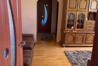 Apartament 2 camere, cu loc de parcare-Bulevardul Saturn - 1