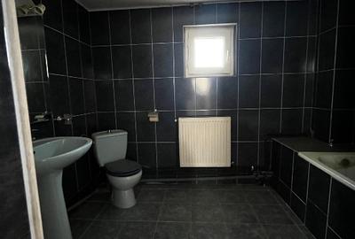 Casă de vânzare cu gradină Priseaca, mutare imediată - 9
