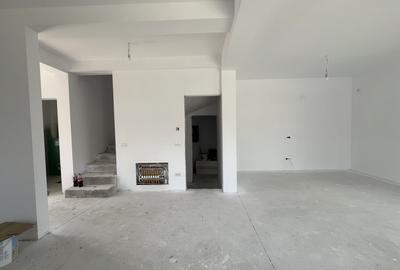 Chisoda - Duplex cu 5 camere despartit prin camera tehnica - 15