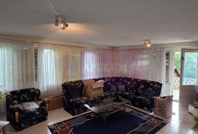 Vila de vanzare cu 6 camere si teren de 5116 mp in Cornu, Prahova - 3
