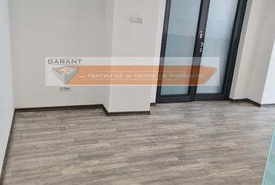 Inchiriez spatiu comercial ,  central, etaj 1, multifunctional , 220 mp, parcare - 5