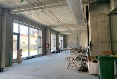 Spatiu Comercial cu Vitrina mare 128 mp I locatie premium I - 1