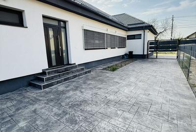 Giroc Central | Casă renovată complet | 4 camere | 2 bai - 6