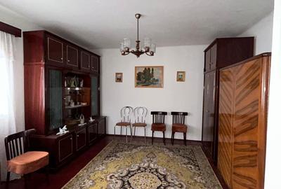 Casa  str. 1 Decembrie 1918 - 5