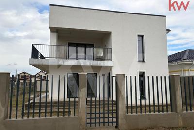 Casă individuală cu 6 camere în Central