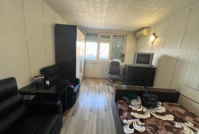 Vand garsoniera Tiglina 1 bl A-uri et 2 pret 42.000 euro - 1