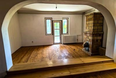 Complex imobiliar format din 2 Vile si un teren generos de 3659Mp - 7
