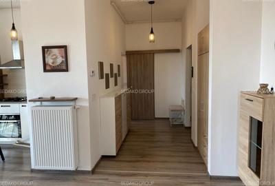 Bloc IRIS 5, ETAJ 8-se vinde MOBILAT, Prin Agentia Sedako. - 9