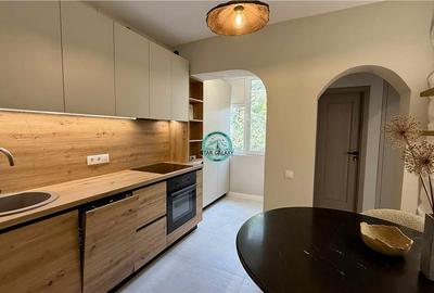 Inchiriez apartament mobilat si utilat lux la doar 4 minute de UMF - 1