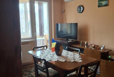 Apartament cu 2 camere semidecomandat în Take Ionescu