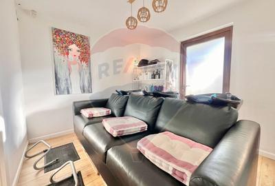 De vânzare casă cu 12 camere, în zona Decebal - 25
