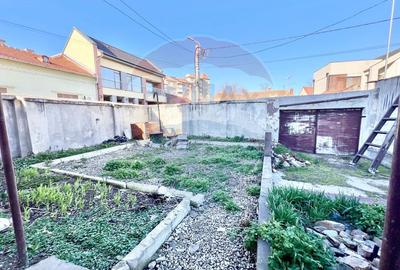 De vânzare casă cu 4 camere, Ultracentral, str Mihai Eminescu - 11