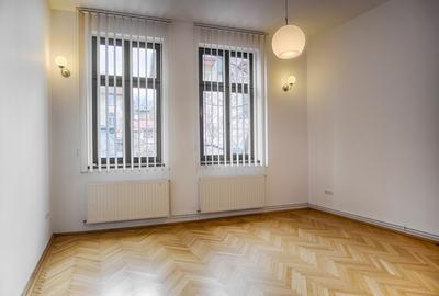 Universitate bld Carol Parcu Izvorul Rece Casa 11 camere, 2 locuri de parcare - 10