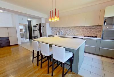 Apartament cu 3 camere decomandat în Iancu Nicolae