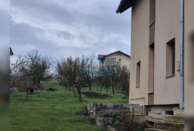 Casa la cheie cu garaj, D+P+E, 200 mpu, 1 400 mpt, central Dezmir - 2