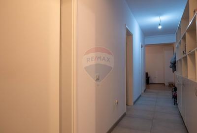 Vanzare apartament 3 camere, decomandat spatios si luminos, Dobroesti - 11