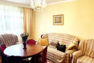 Apartament cu 3 camere decomandat, mobilat în Central