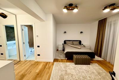 Apartament  exclusivist cu 3 camere/Central/Prima inchiriere - 2