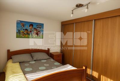 Apartament cu 3 camere decomandat, mobilat în Central