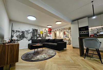 Apartament cu 4 camere semidecomandat, mobilat în Iancu Nicolae